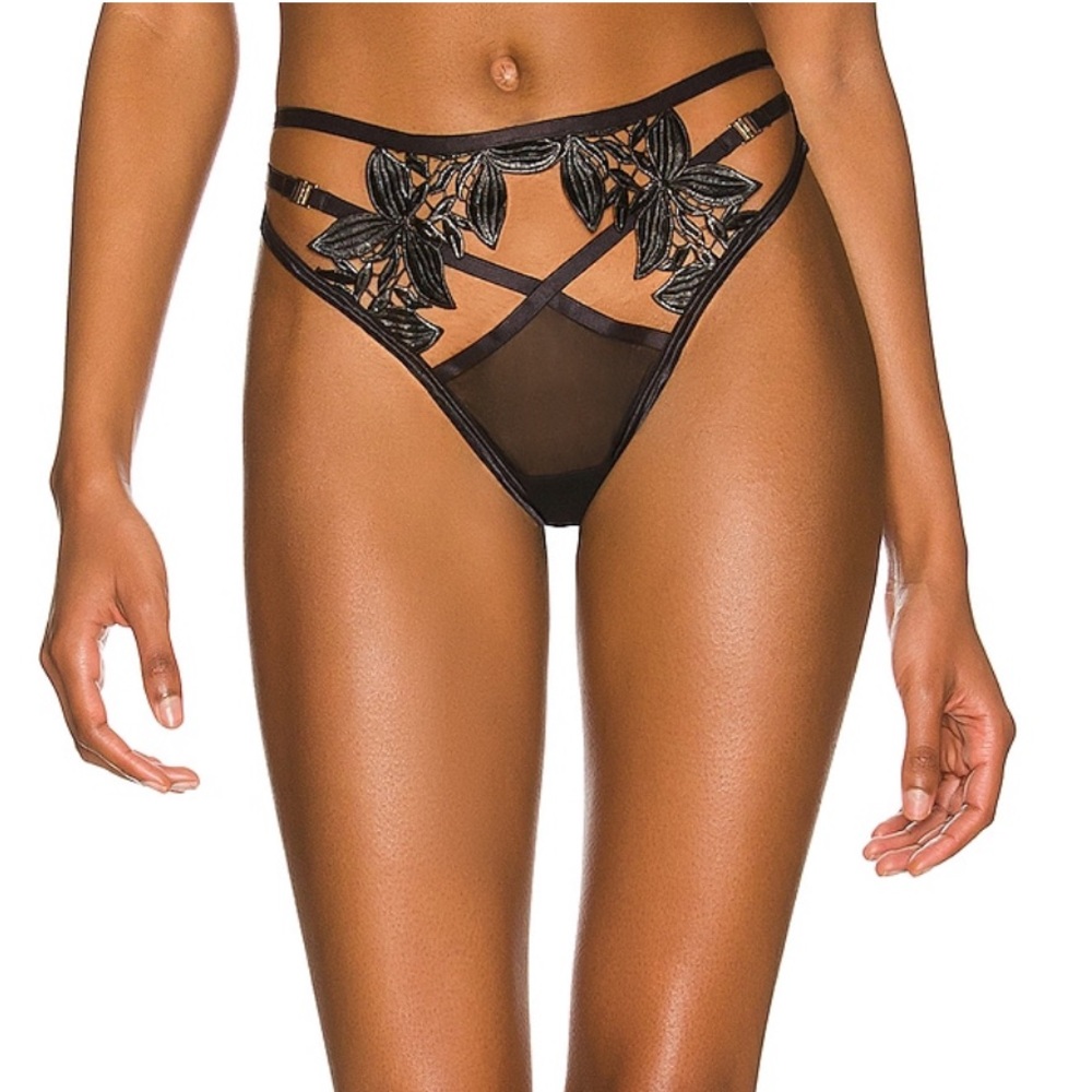 BLUEBELLA Revolve Cromer High Waist Thong M Black Lingerie Sexy Adjustable